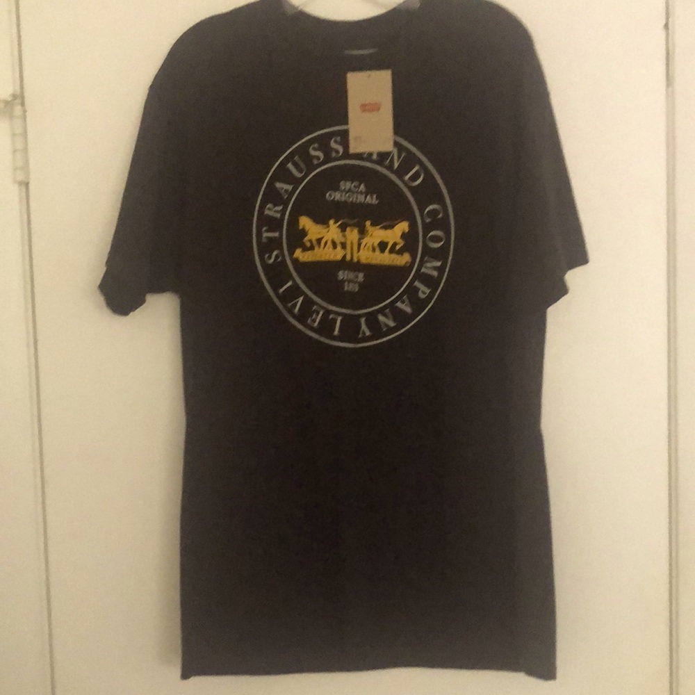 Levi Strauss & Co. Classic logo black L tee shirt
